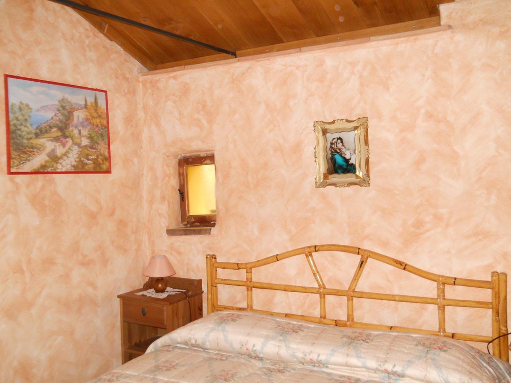 Lo Scoiattolo Villa Ventimiglia Kamer foto